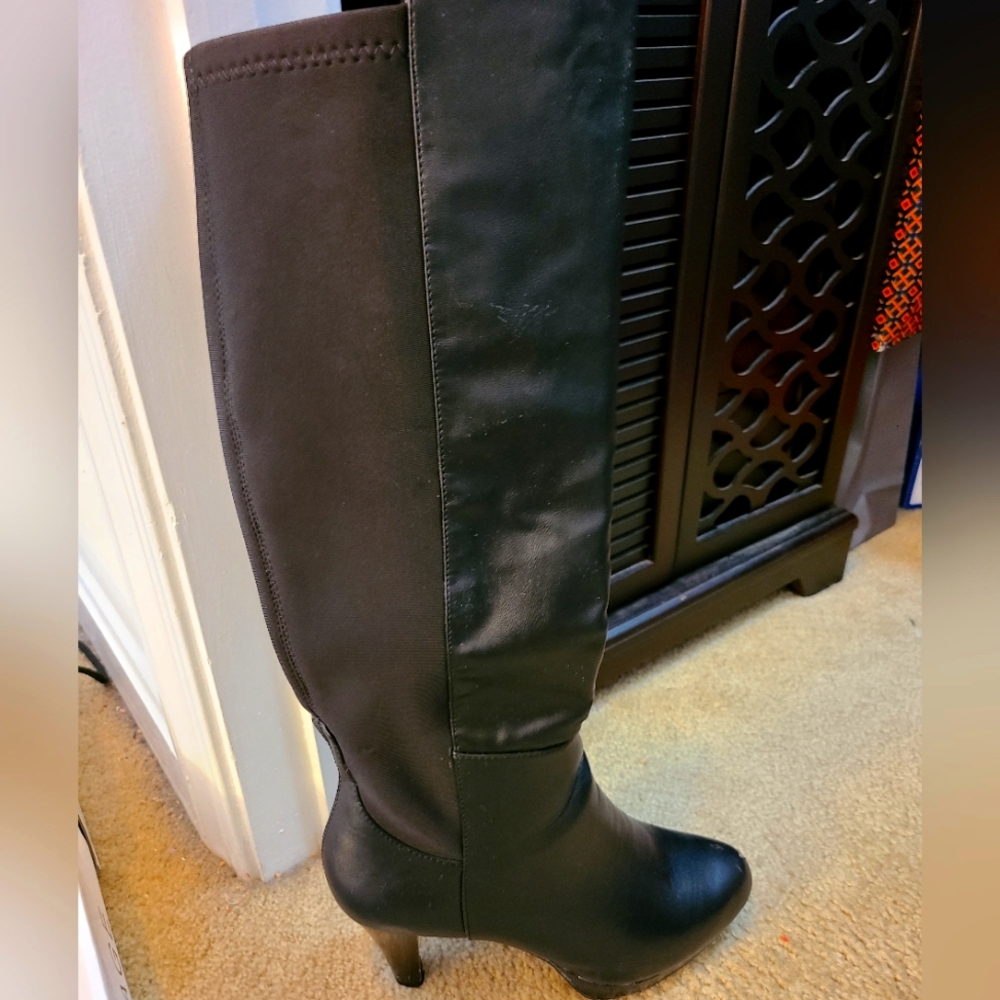 Heel Boot